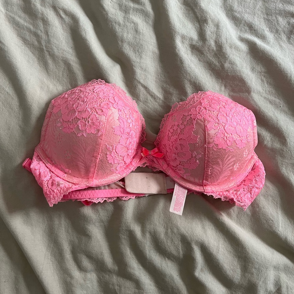 Victoria's Secret Pink Lace Bra